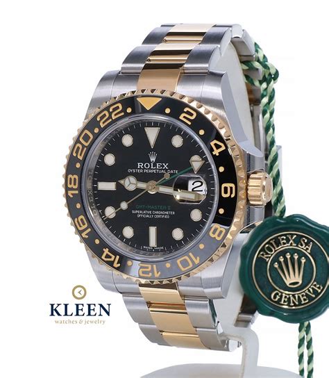 rolex oyster gold.png|rolex oyster master ii.